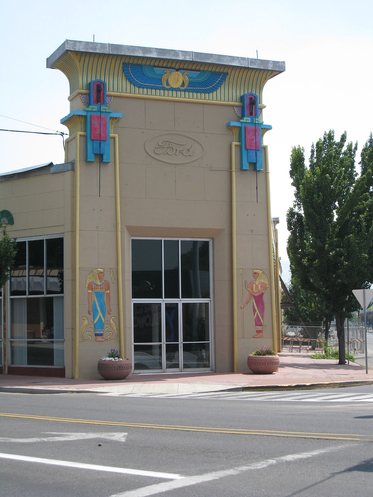 Klamath Falls OR architecture Old Ford Dealership painted … Flickr