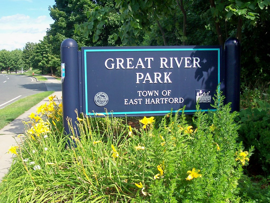 Great River Park, East Hartford J. Stephen Conn Flickr