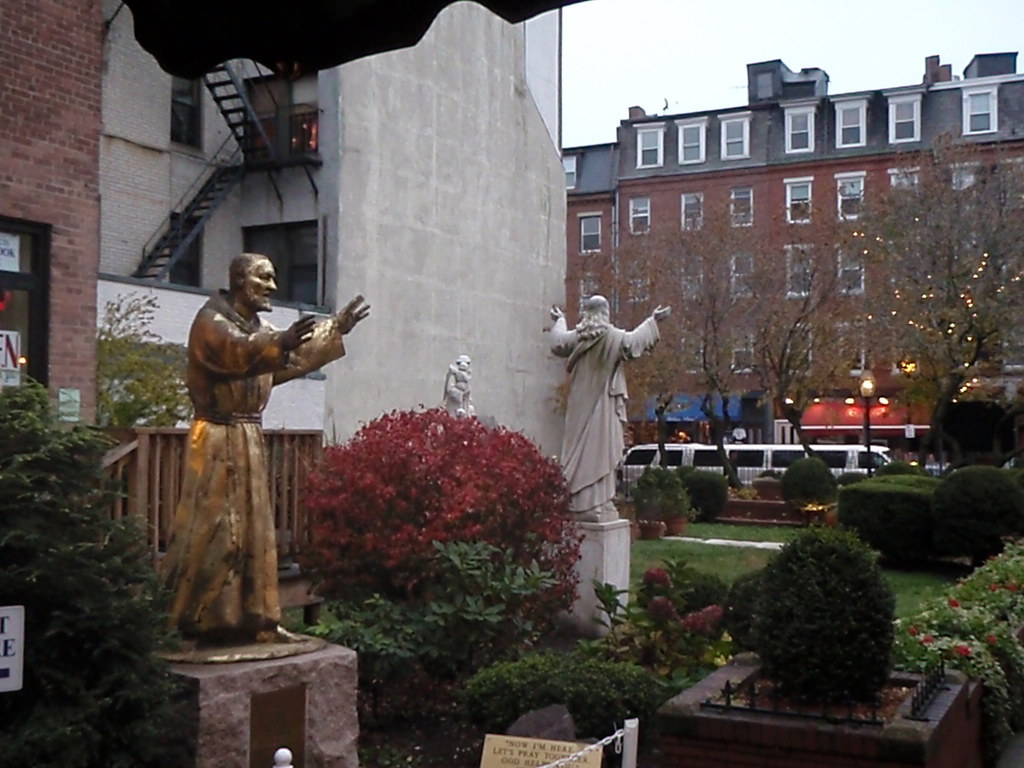 PB070335 11/7/08 Church of St. Leonard Boston, MA Eitan Alexander
