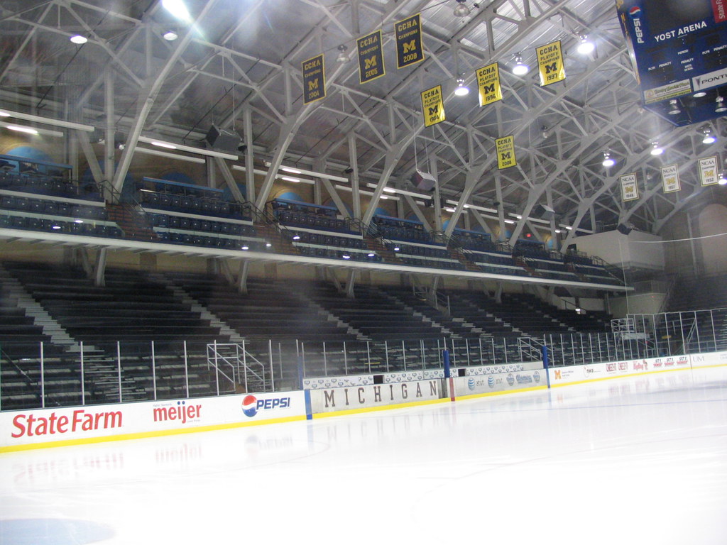 Yost Ice Arena, Michigan Hockey, Ann Arbor East standsYos… Flickr