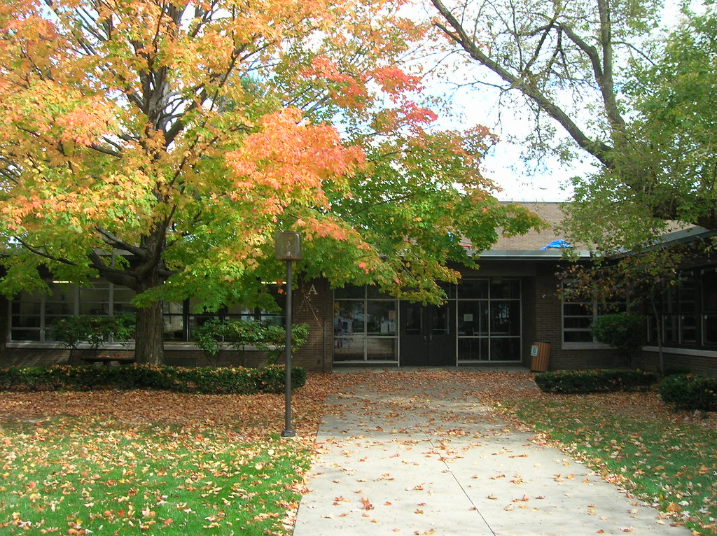 101808 Bode SchoolCuyahoga Falls, Ohio (12) Aaron Turner Flickr