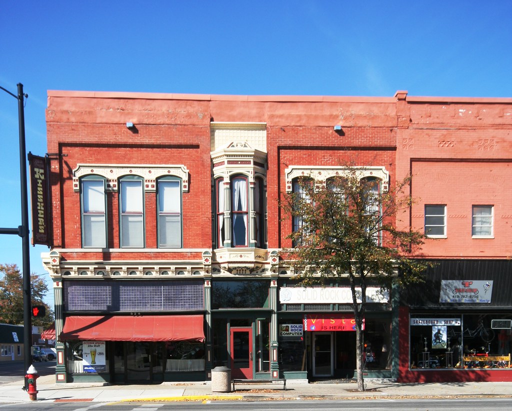 Defiance shops IMG_2601 Shops in Defiance, Ohio Flickr
