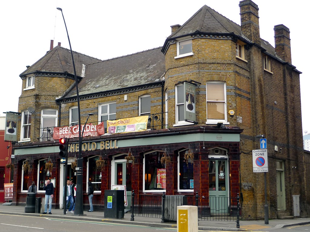 Old Bell, Kilburn, NW6 A blandlooking place alongside Kil… Flickr