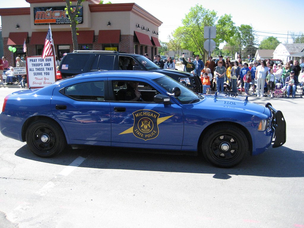 Alma Highland Festival 2008_03 Michigan State Police Dodge… Flickr
