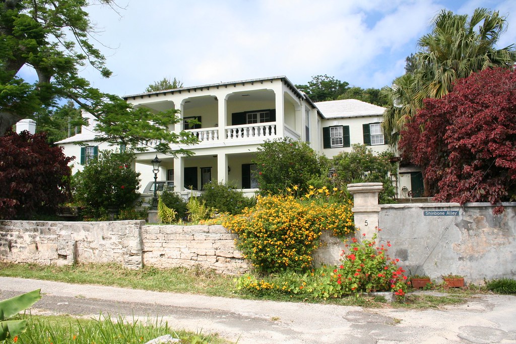Shinbone Alley, St. Bermuda I liked the name of t… Flickr