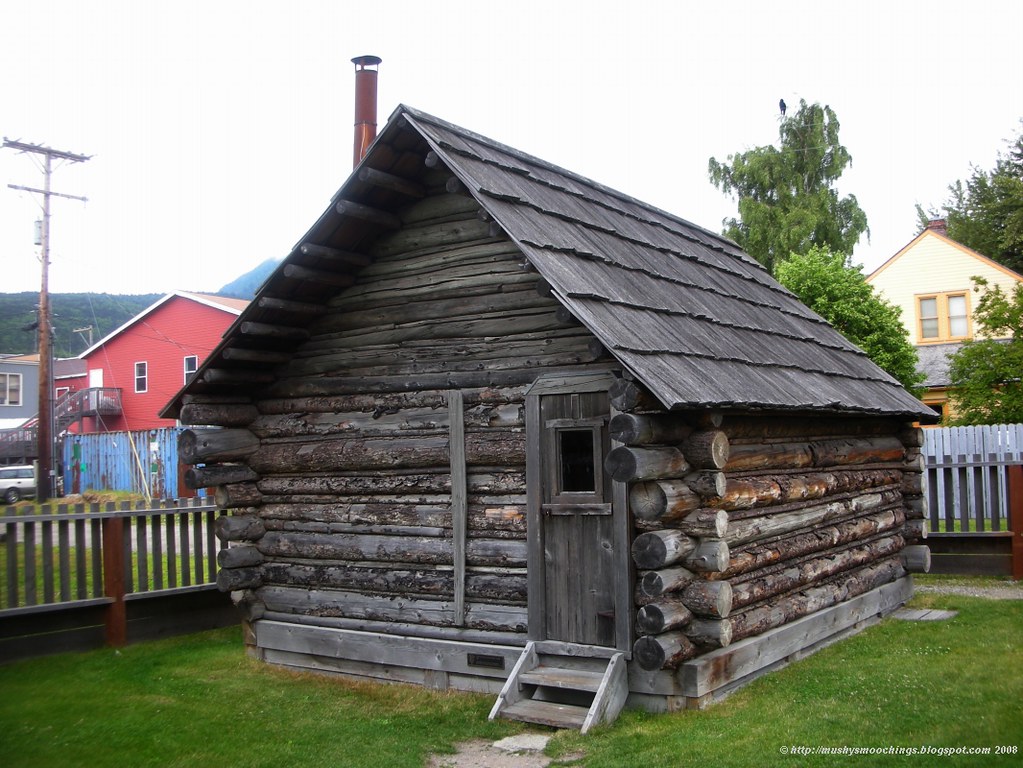 LOG CABIN SKAGWAY, ALASKA Located in Skagway, Alaska. Flickr