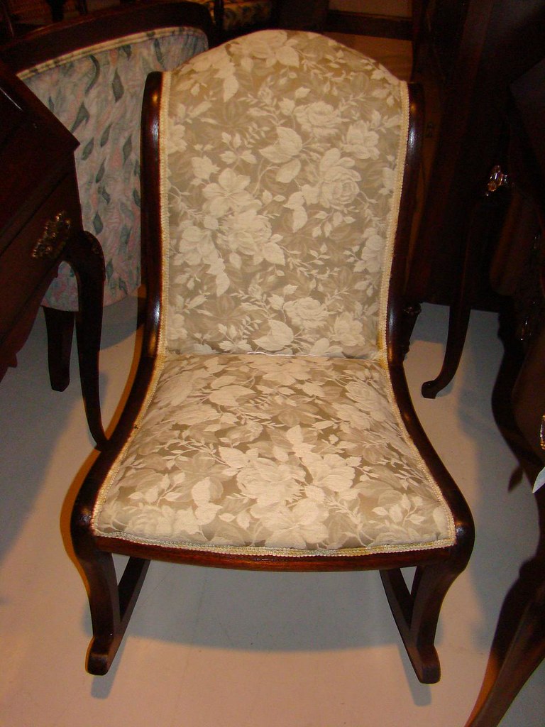 beautiful slipper rocker This is a beautiful rocker. useab… Flickr