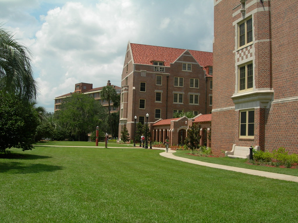 Landis Hall's Instagram, Twitter & Facebook on IDCrawl