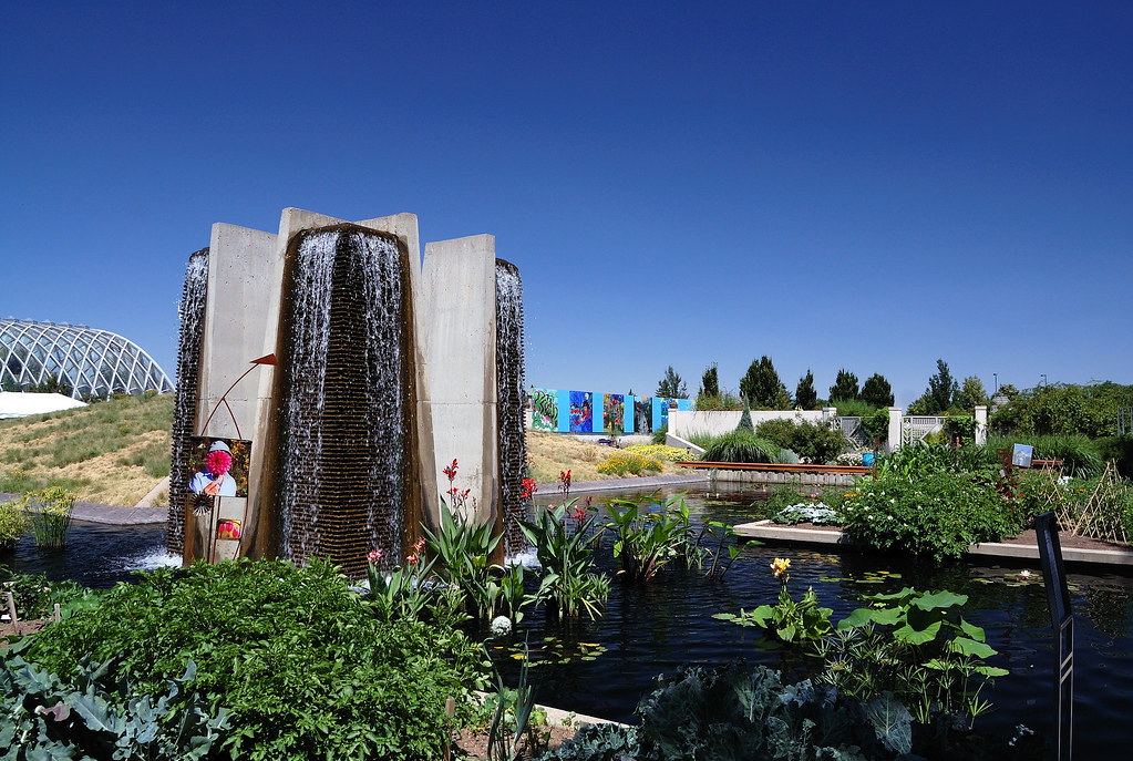 Denver Botanic Gardens DSC_4396 Denver Botanic Gardens is … Flickr