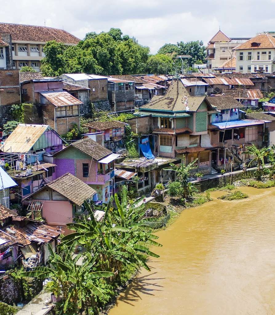 The Houses By The River in Indonesia The density of the ho… Flickr