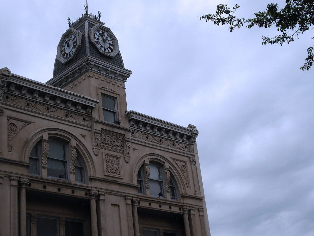 Louisville Clock Tower Taken in downtown Louisville, Kentu… Flickr