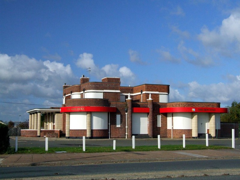 The Iron Duke pub, North Denes, Gt Yarmouth, 15th August 1… Flickr