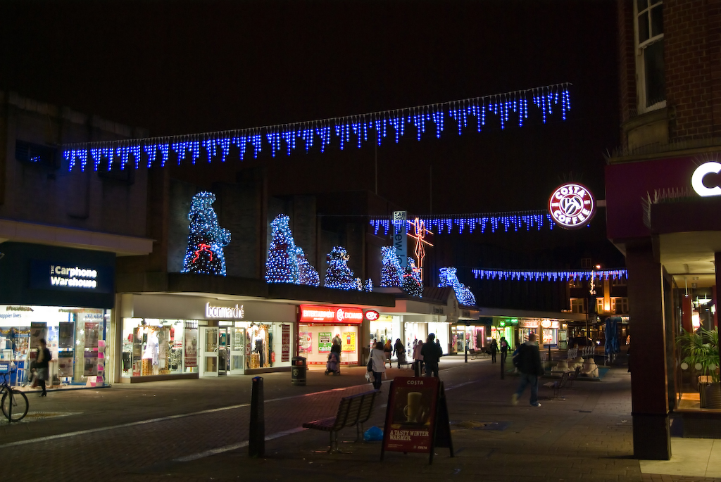 _G101609_nr Christmas illuminations in Bedford town centre… Flickr
