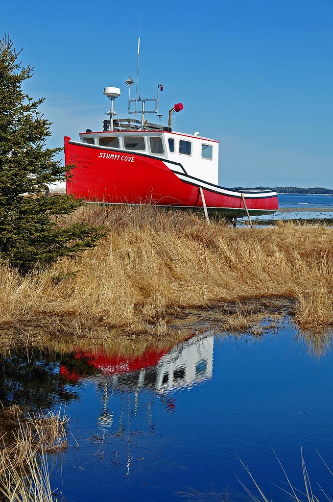 DSC_3252 One fishing boat for sale (written on the bow)"St… Flickr