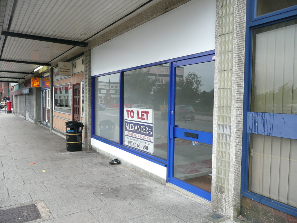 Unknown Shop Dunstable Could it have been an estate agen… Flickr