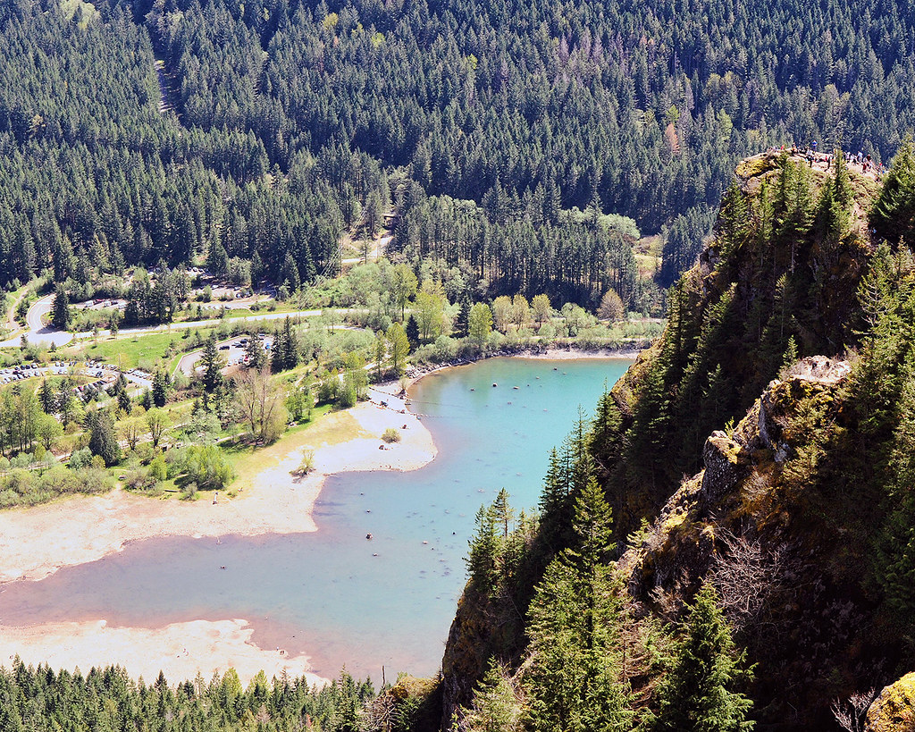 Rattlesnake Ledge From the parking lot down on the left, i… Flickr