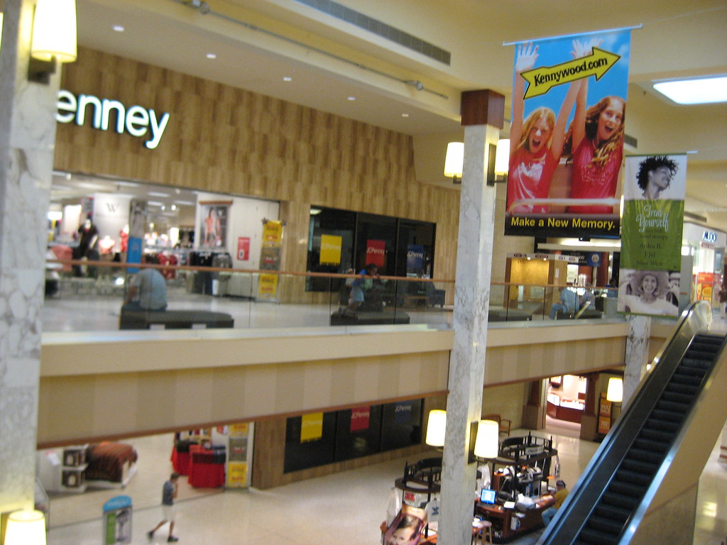 Monroeville_Mall_20080724_081 tim.branan Flickr