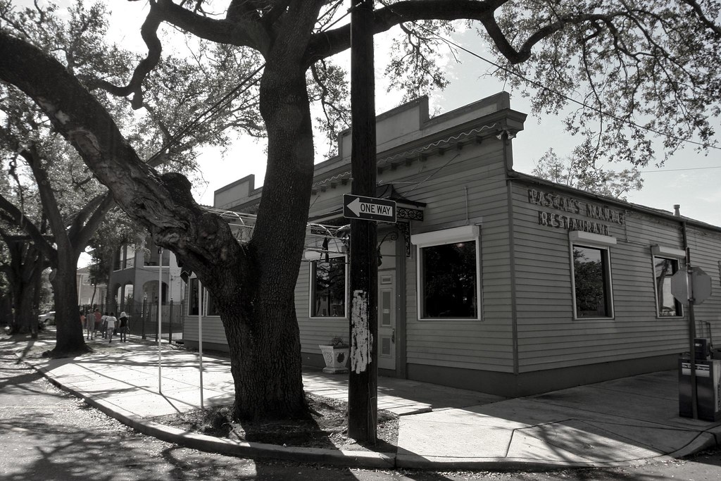 IMG_9315 Pascal Manale 1838 Napoleon Avenue New Orleans, L… Flickr