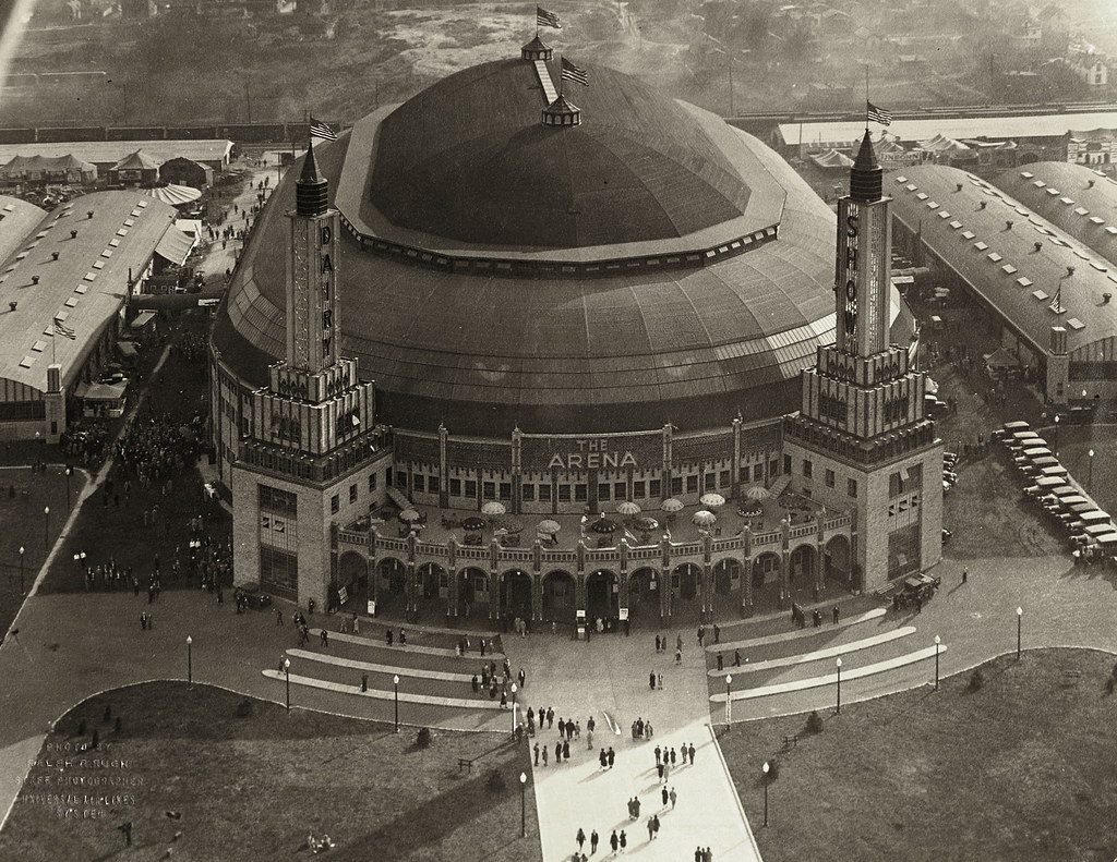 St. Louis Arena Aerial view of the St. Louis Arena. Photog… Flickr