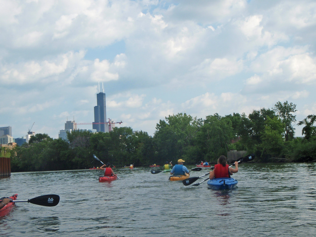 P8170013_edited1.jpg Kayak Chicago River from North Ave t… Flickr