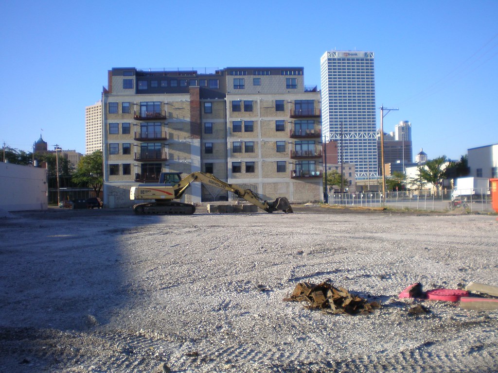 Jackson Square Apartments Lot Development Continues in the… Flickr