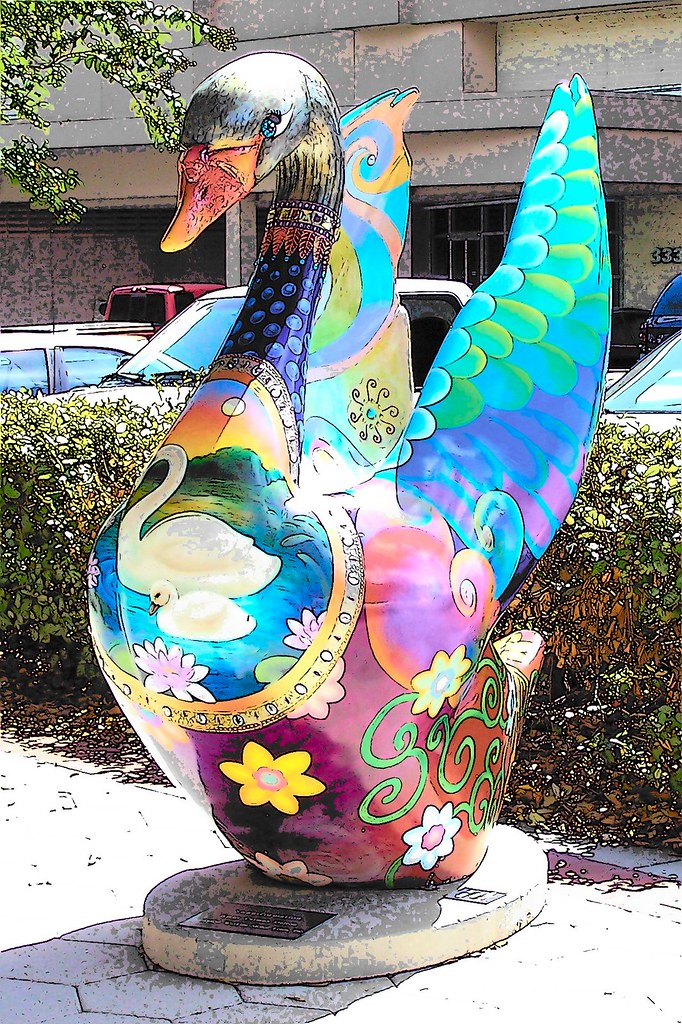 Swan Sculpture Lakeland, FL Photo cropped and Kodak Easy… Flickr