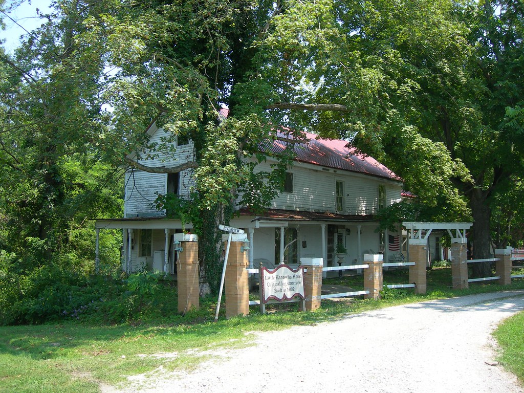 Little Kanawha Hotel Elizabeth, WV Located behind the Wirt… Flickr