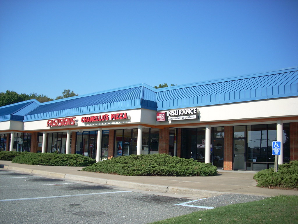 Kiln Creek Center stores FastSigns (2,600 square feet) Cha… Flickr