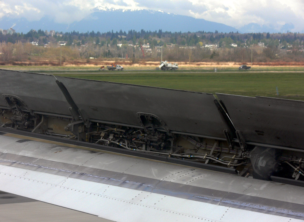 Air Brakes, YVR Vancouver Graham Johnson Flickr