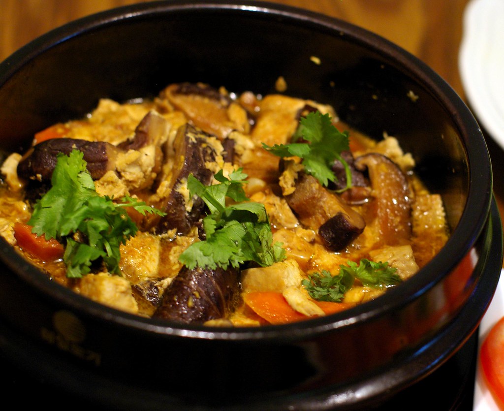 claypot tofu and mushroom in a korean soup pot love that i… Flickr