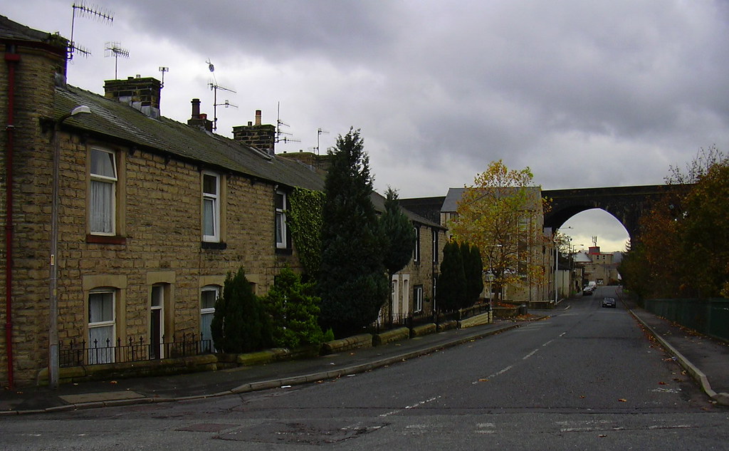 Railway Viaduct, Knotts Lane, Colne Robert Wade (Wadey) Flickr