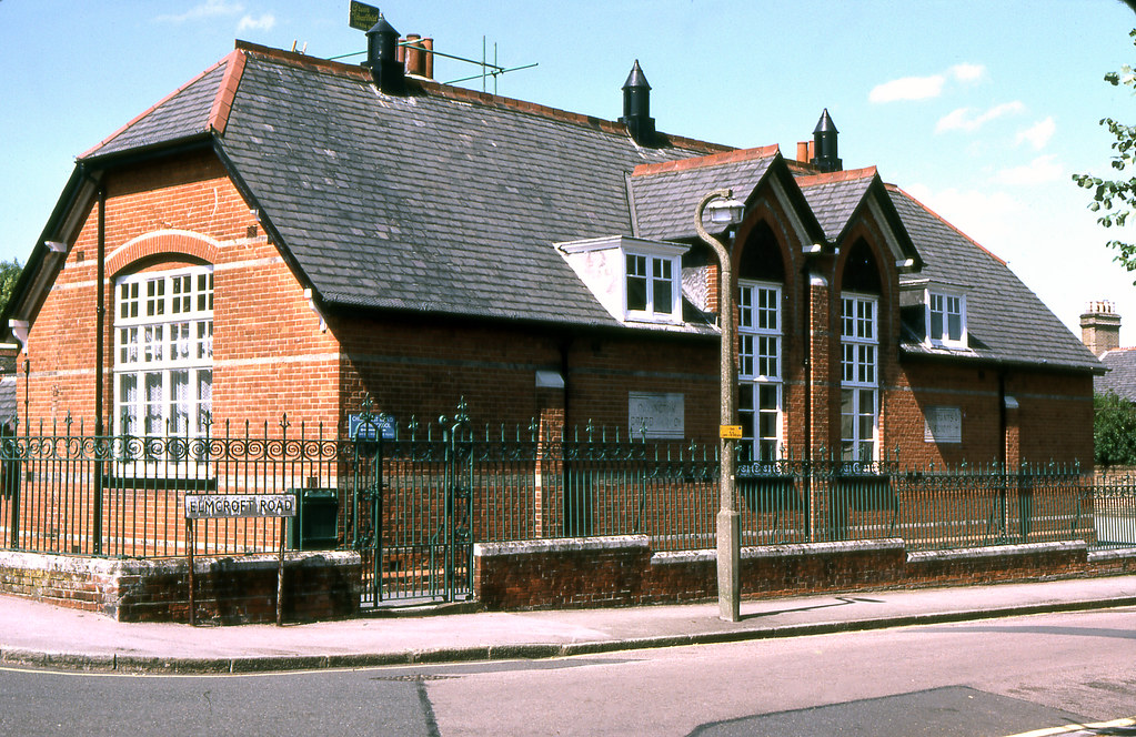 Orpington Chislehurst Road school, Orpington, 8/8/1985. Colin