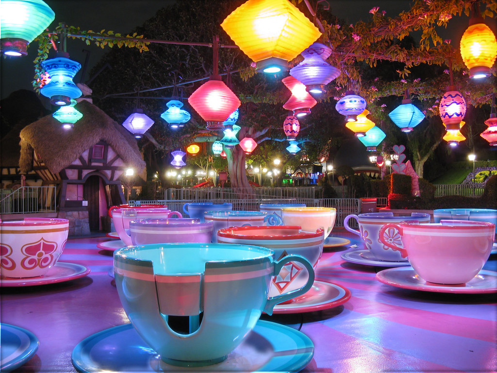 Mad Tea Party after closing, Disneyland Park This is the o… Flickr