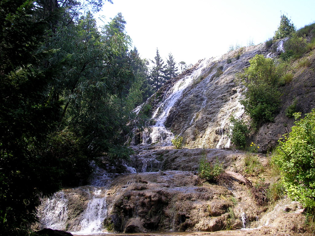 Monument Springs Only flowing in the monsoon season. When … Flickr