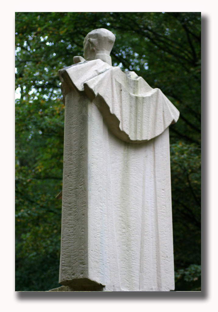 Hildebrand Statue Dutch author from the romantic era his… Flickr