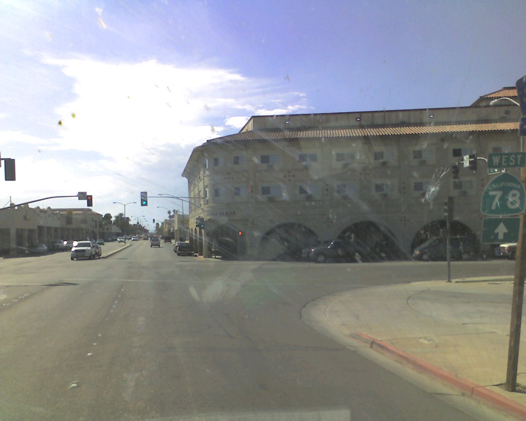 Brawley CA I think this is offices/retail looks like a hot… Flickr