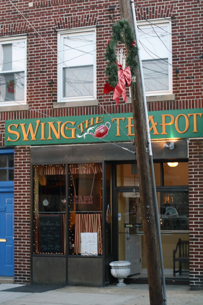 Swing the Teapot, Floral Park, New York Dave Cook Flickr