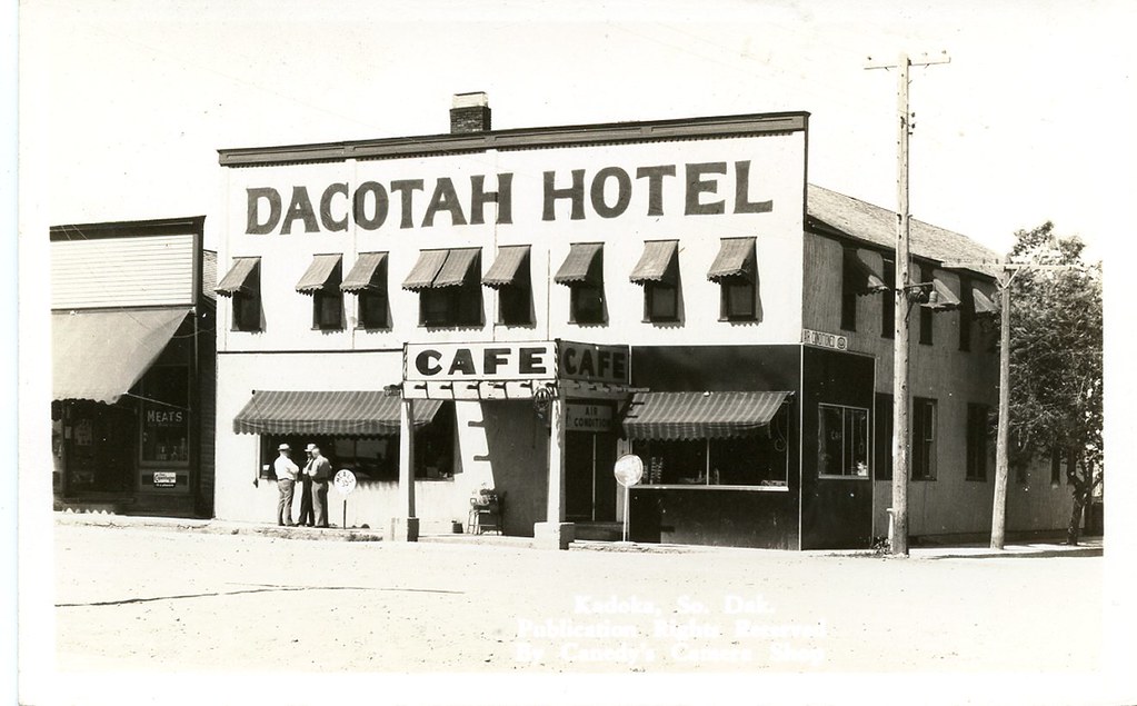 Dacotah Hotel Kadoka SD 1930s A bit of comfort in the Dako… Flickr