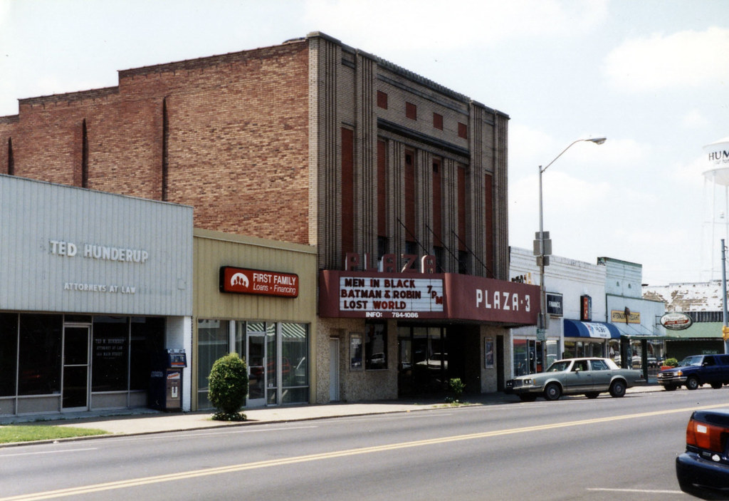 Plaza Theater Humboldt, TN Another one of those red and wh… Flickr