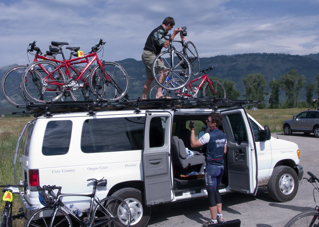Trek Truck loading 2008 07 25_5585 Hanke Flickr
