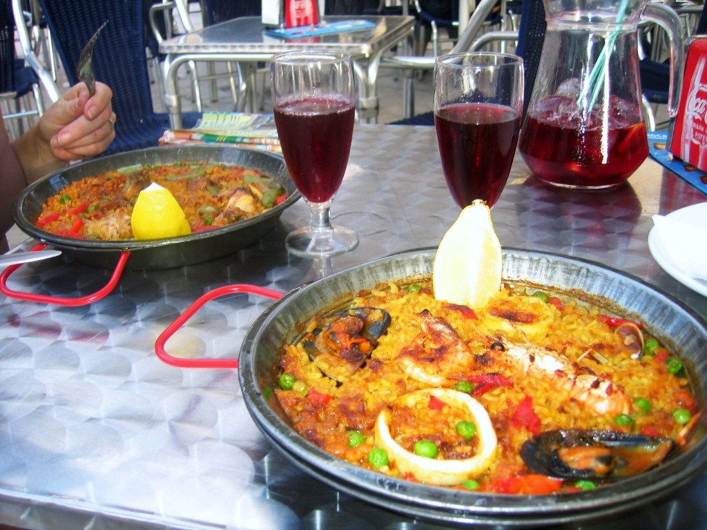 Paella y Sangria Valencia Spain Taken on a short trip to V… Flickr