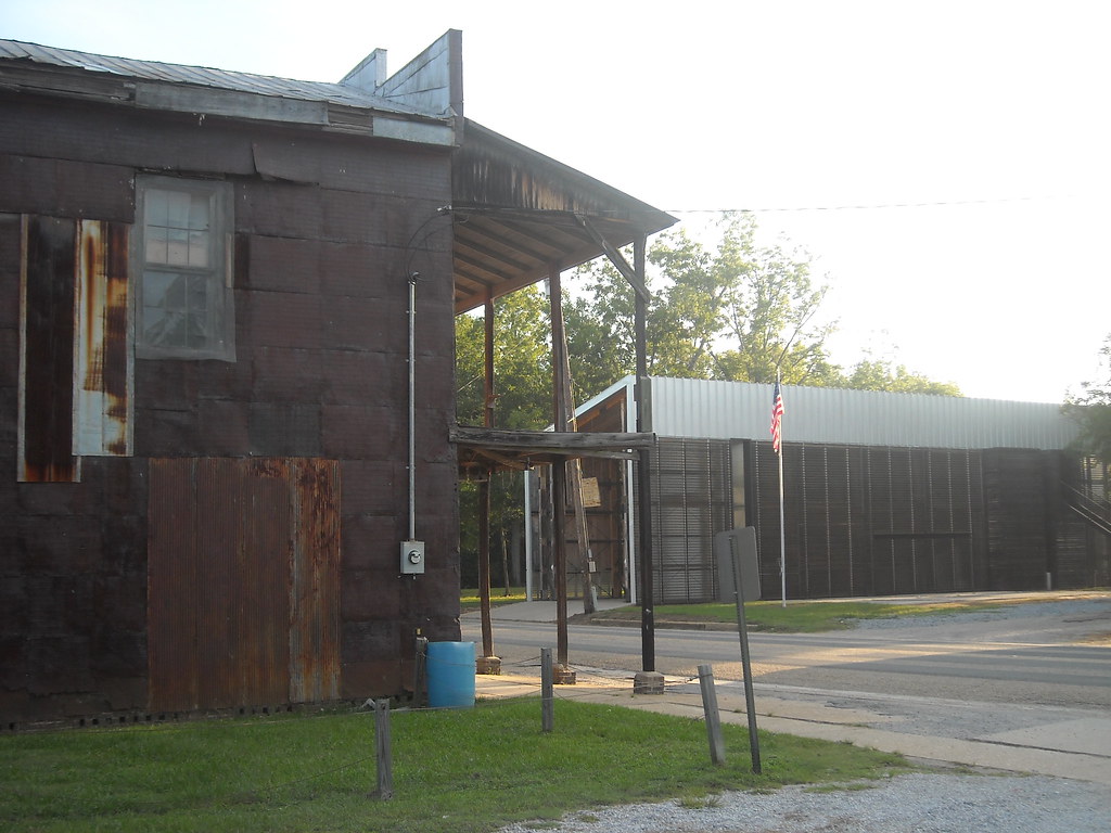 Newbern, AL blakrobot Flickr