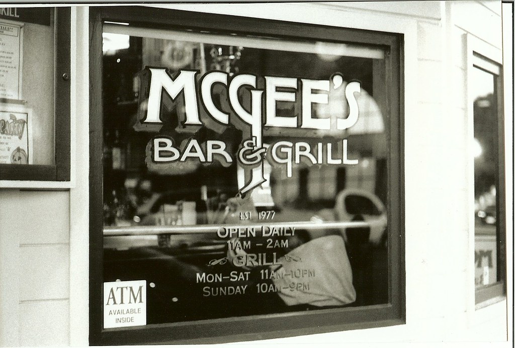 McGee's Bar and Grill McGee's Bar & Grill Alameda Fuji Neo… Flickr