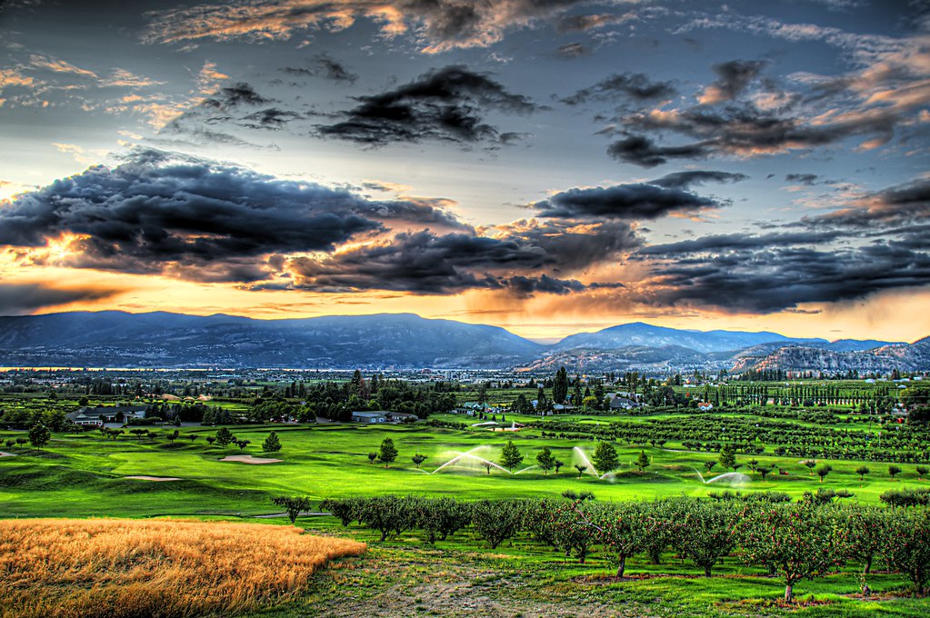 Elevation of Hollydell, Kelowna, BC V1X, Canada Topographic Map