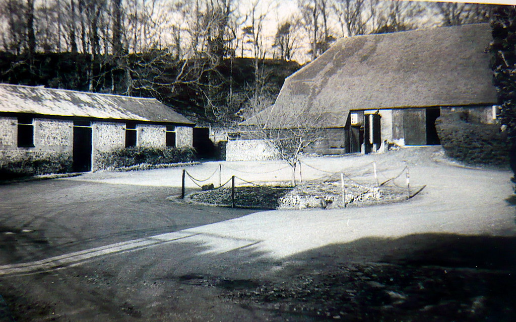 Headbourne Worthy The Bragg's farmyard Herry Lawford Flickr