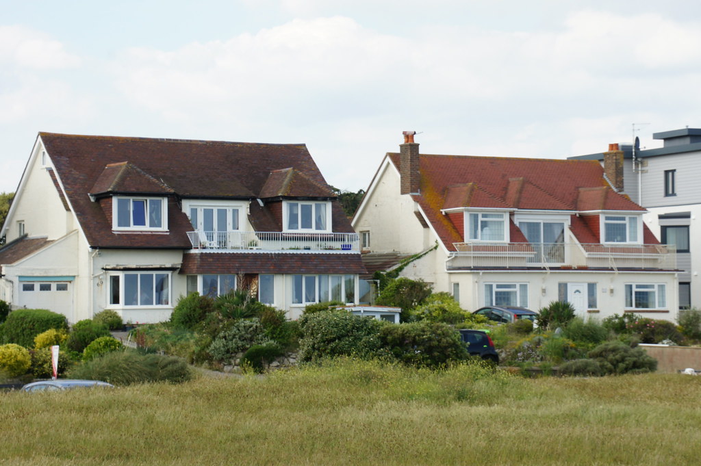 The Court (69) and Mayfield (71), Overcliff Drive,