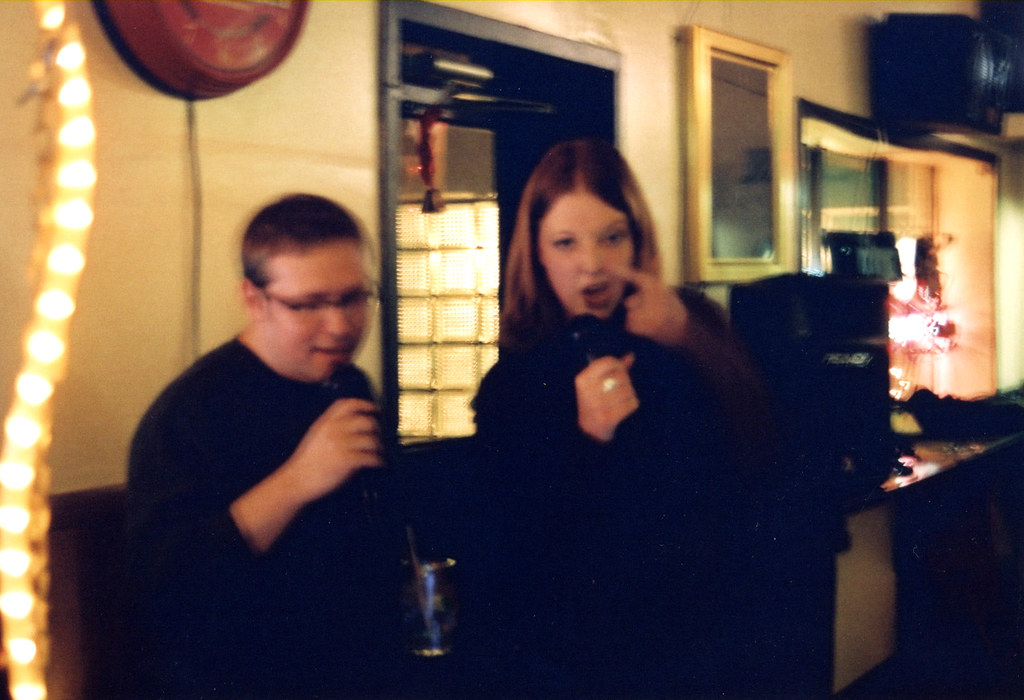 MOSt Louis Cotters Mar 04a JB and Big Red sing Cotter's… Flickr