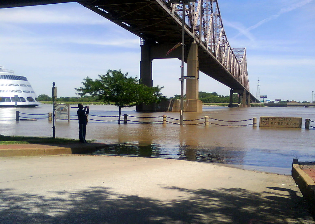 Riverfront, Mississippi rising St. Louis, Missouri, USA Flickr