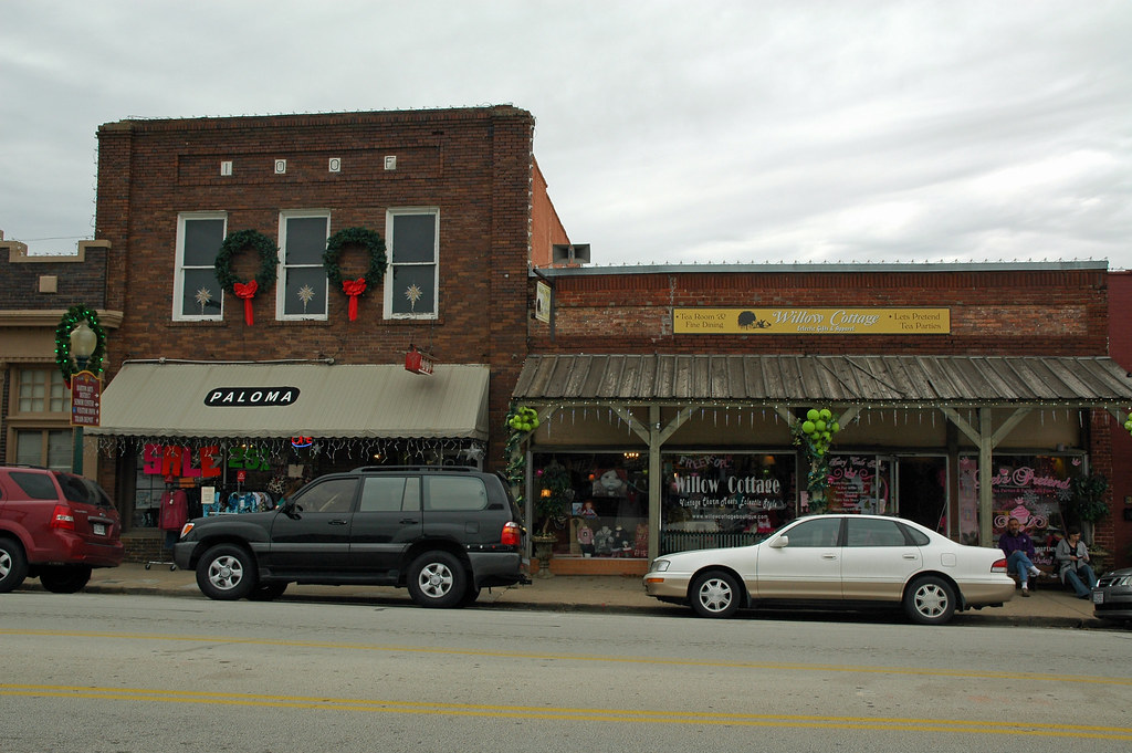 Grapevine, Texas This is the historic district in Grapevin