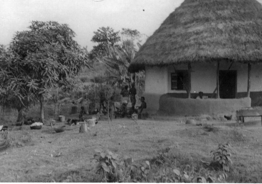 Bo, Sierra Leone c 1944 "Typical country house" Flickr